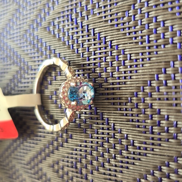 BEAUTIFUL BLUE TOPAZ/WHITE SAPPHIRE LAB CREATED GEMSTONE STERLING SILVER RING 7 - Picture 8 of 15